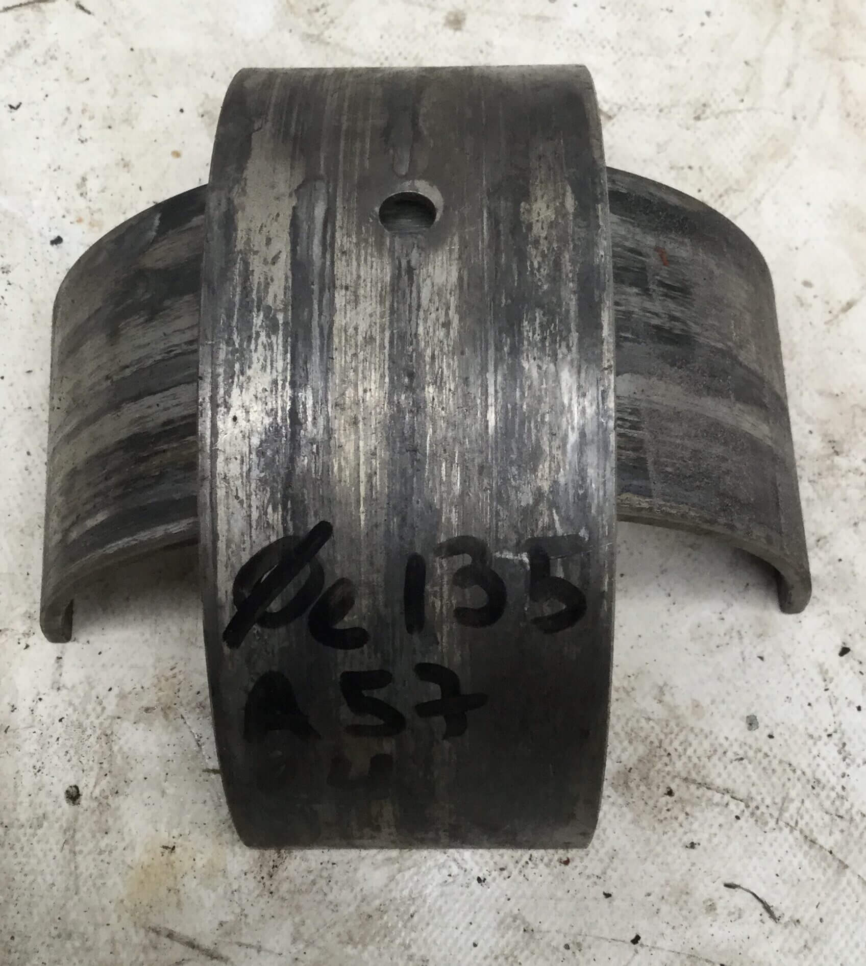 Cojinetes (mitades) Øe=135, A=57; e=4