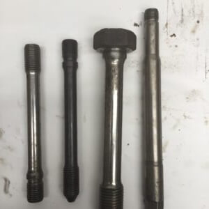 Lote de esparragos y bulones