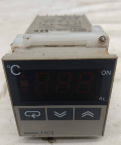 Controlador de temperatura OMRON E5CS Nuevo
