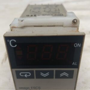 Controlador de temperatura OMRON E5CS Nuevo