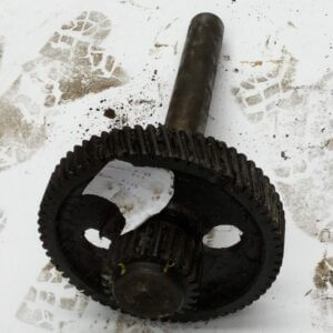 Engranaje con piñon helicoidal Z=30, M=4; corona Z=60; M=5.25