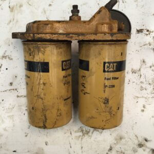 Portafiltro con filtros combustibles CAT