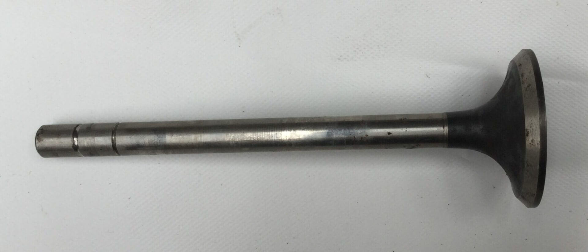 Válvulas Øvas=12; Øcab=57; L=170